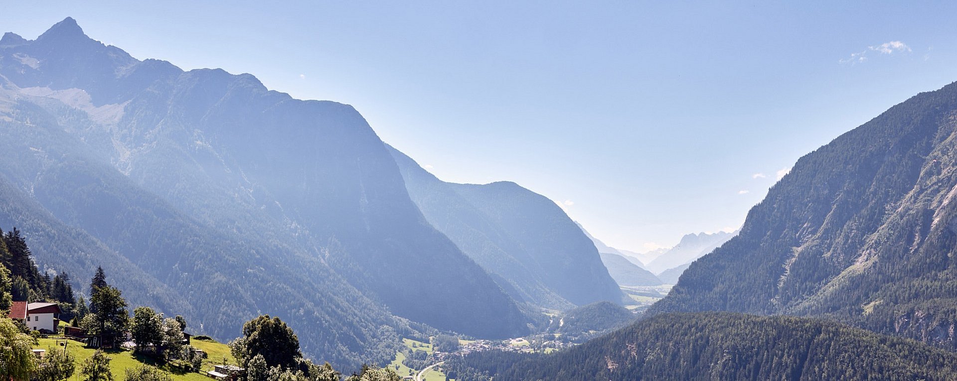 Blick von Hochötz ins Ötztal